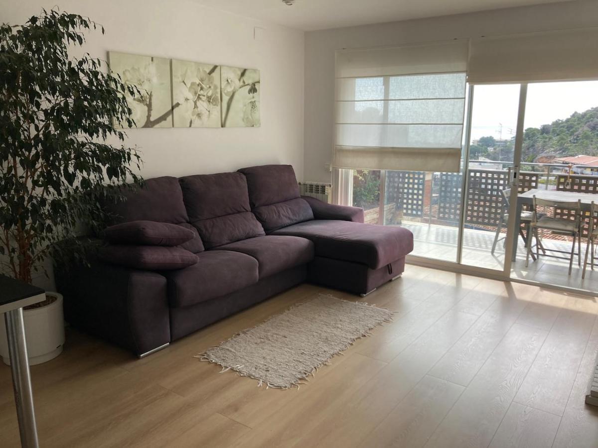 Apartamento Con Vistas Al Mar Castelldefels Bagian luar foto
